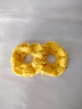 Load image into Gallery viewer, Crochet Scrunchie Set of 2