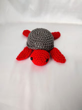 Load image into Gallery viewer, Amigurumi Sea Turtles
