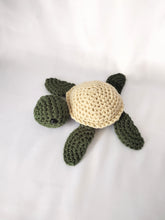 Load image into Gallery viewer, Amigurumi Sea Turtles