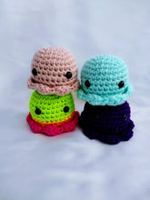 Load image into Gallery viewer, Amigurumi Octopus