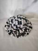 Load image into Gallery viewer, Black Blend Ruffle Hat
