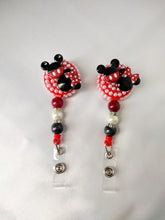 Load image into Gallery viewer, Mickey/Minnie with Beads
