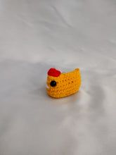 Load image into Gallery viewer, Crochet Chicken
