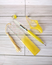 Load image into Gallery viewer, Yellow/Clear 5&quot;-inch Bookmark Set
