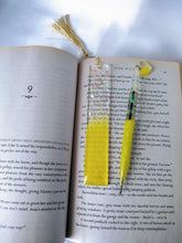 Load image into Gallery viewer, Yellow/Clear 5&quot;-inch Bookmark Set
