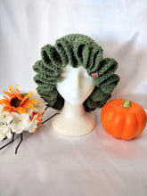 Load image into Gallery viewer, Green Ruffle Hat
