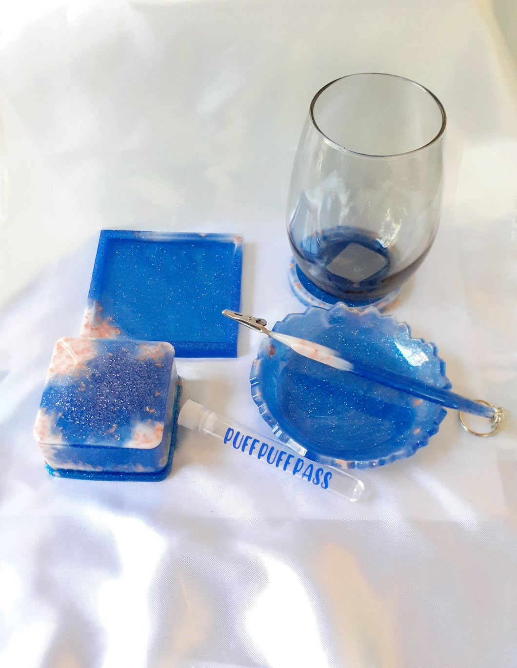 6pc. Mini Tray Set blue, white and rose gold leaf
