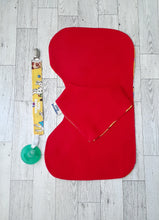 Load image into Gallery viewer, 3pc. Gift Set Dogs (Red)
